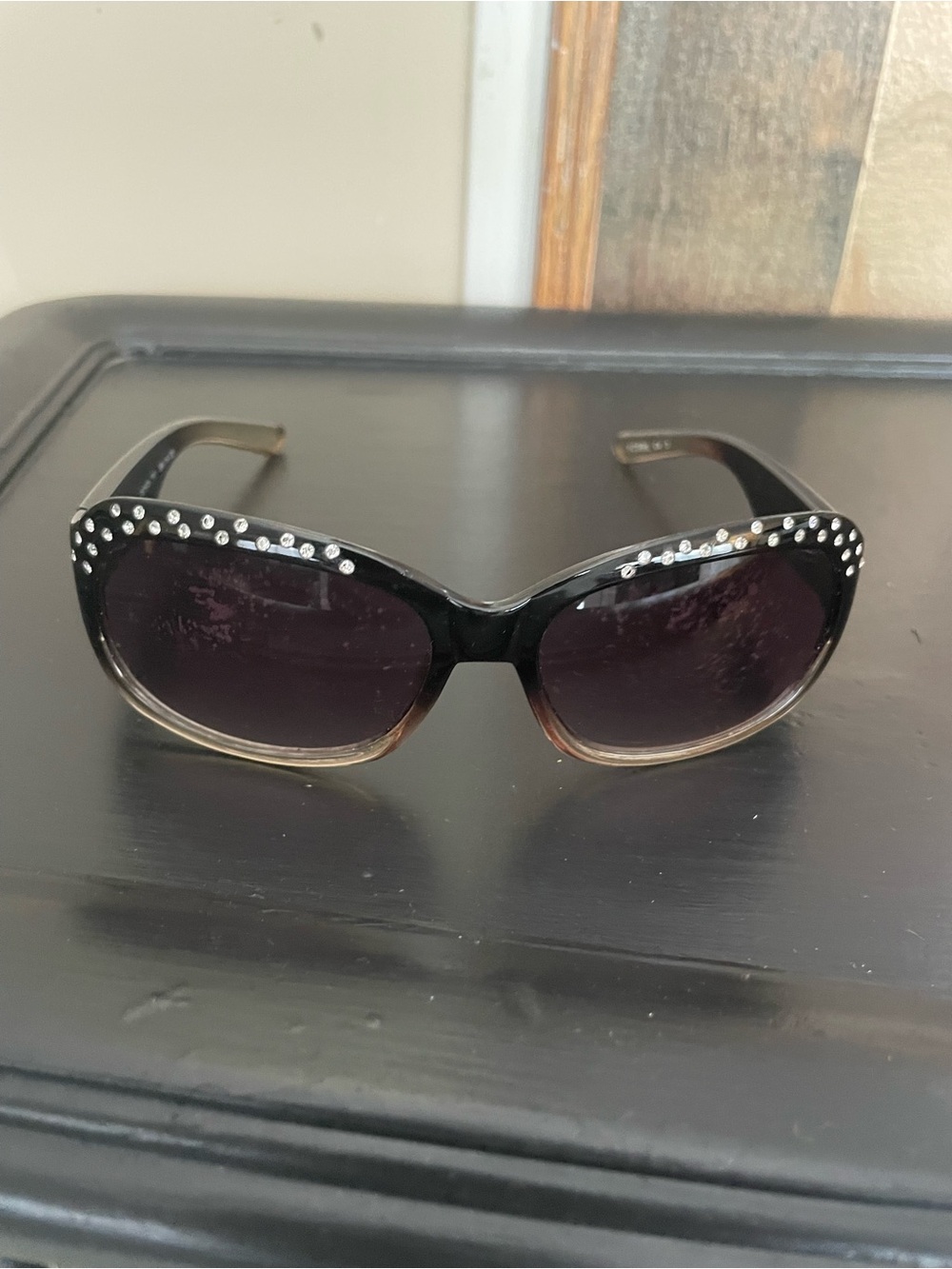 Women’s Fossil Sunglasses Cat 3 Rhinestone (PS3975V001) *Polarized Lens Damage*